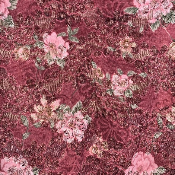 Flowery lacy crop top - Picture 3 of 3